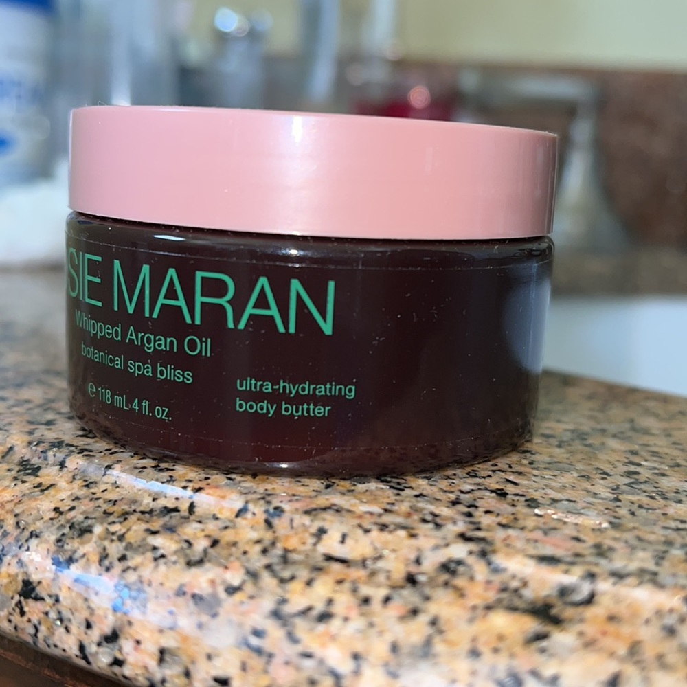 Josie Maran Whipped Argan Oil ultra- hydrating body butter - Picture 5 of 5